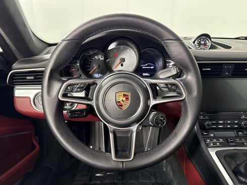 Certified 2017 Porsche 911 Carrera 4S image 36