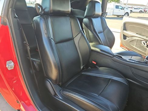 Used 2015 Dodge Challenger R/T Plus image 11