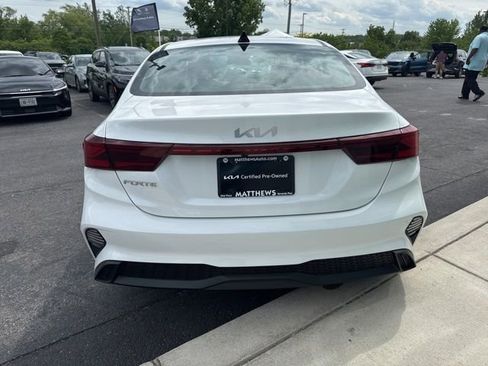 Certified 2023 Kia Forte LXS FWD image 5