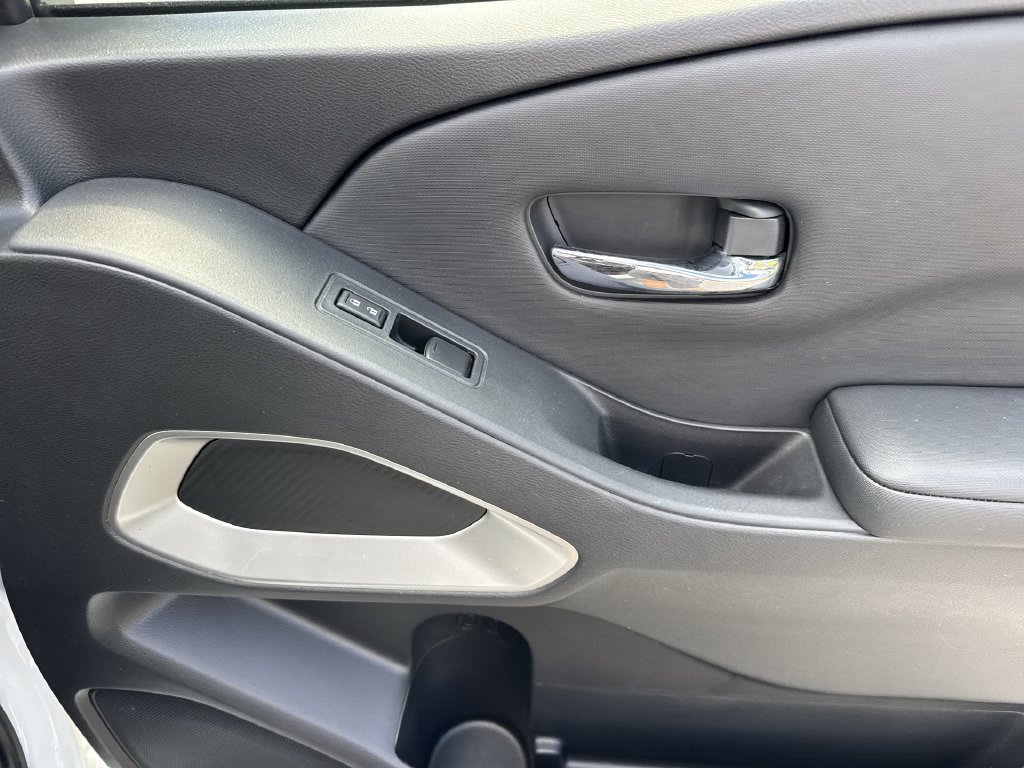 Used 2022 Nissan Frontier SV AWD/4WD image 43
