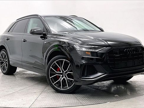Used 2023 Audi Q8 Premium Plus w/ Premium Plus Package image 11