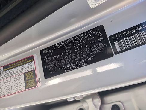 Used 2015 Kia K900 Luxury image 40