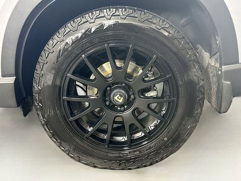 Used 2020 Subaru Forester Limited w/ Popular Package #3 image 11