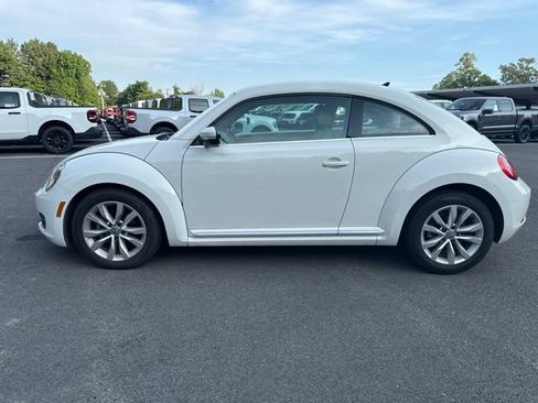 Used 2014 Volkswagen Beetle TDI FWD image 2