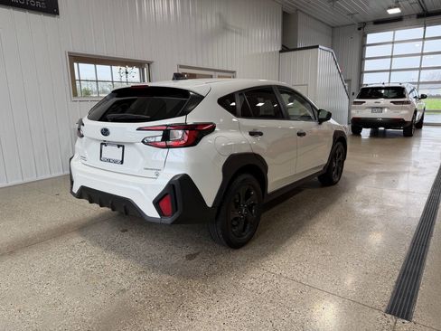 Used 2024 Subaru Crosstrek 2.0i AWD/4WD image 5