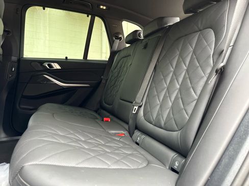 New 2026 BMW X5 M60i image 16
