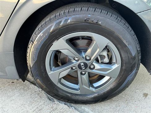 Used 2021 Kia K5 LXS FWD image 21