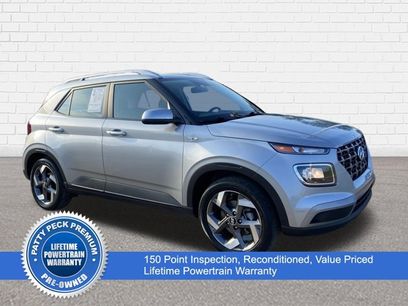 Used 2025 Hyundai Venue SEL