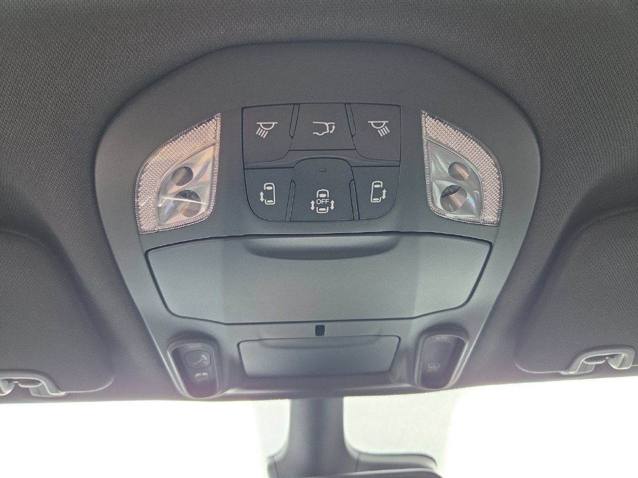New 2027 Chrysler Pacifica Select AWD/4WD image 25