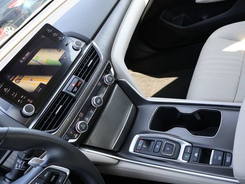 Certified 2022 Honda Accord Touring image 18