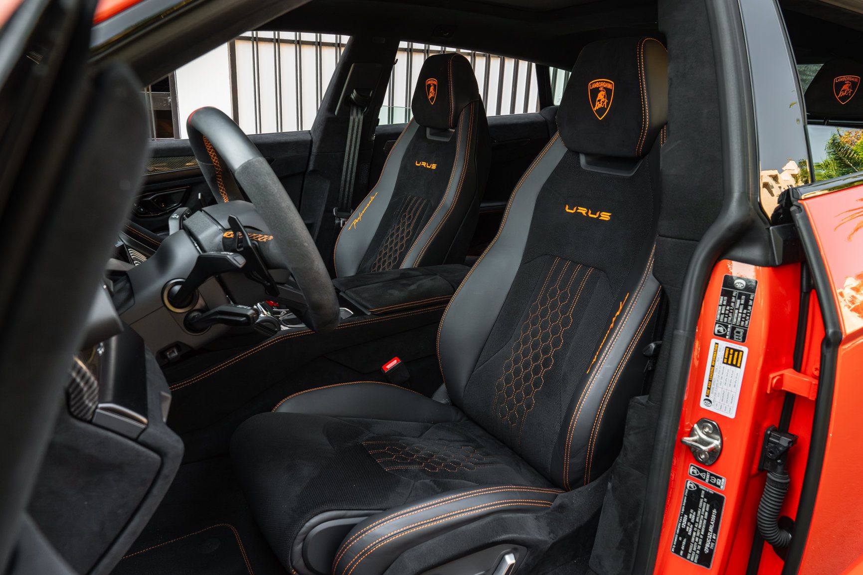 Used 2024 Lamborghini Urus Performante AWD/4WD image 36