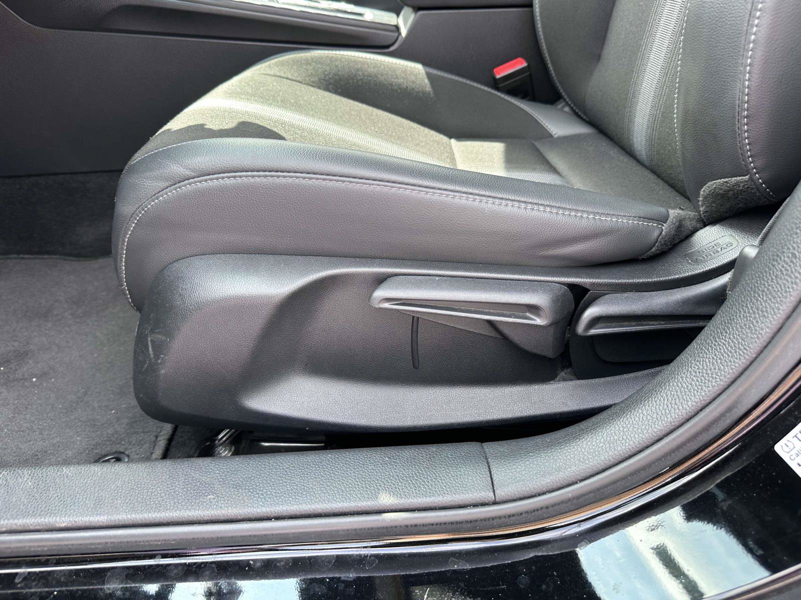 Used 2023 Honda Civic Sport image 11