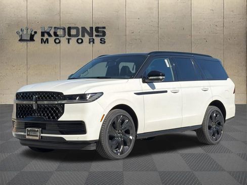 New 2026 Lincoln Navigator Black Label AWD/4WD image 1
