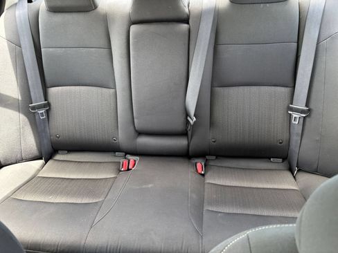 Used 2025 Nissan Altima 2.5 SV FWD image 34