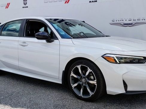 Used 2025 Honda Civic Sport Touring image 7