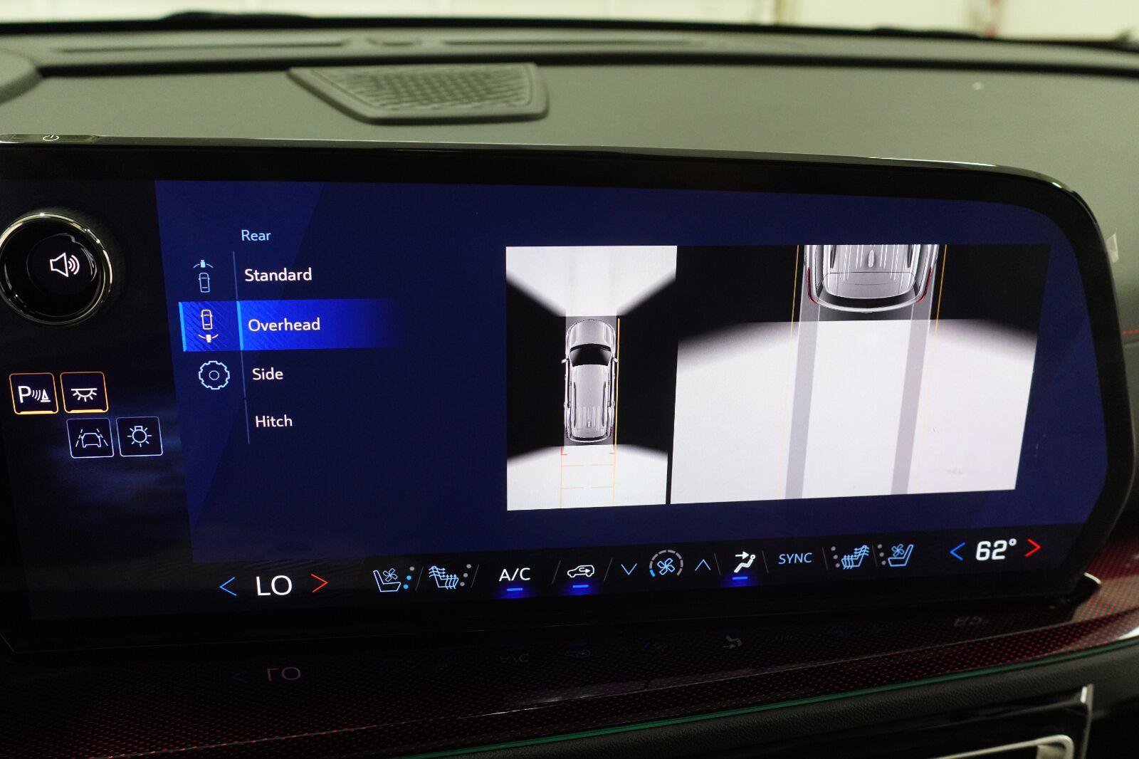 Used 2025 Chevrolet Traverse RS w/ LPO, Floor Liner Package FWD image 19