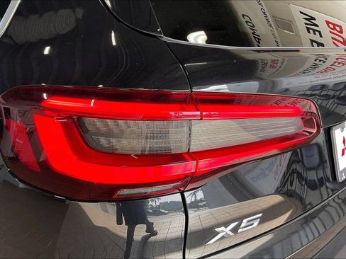 Used 2022 BMW X5 xDrive45e AWD/4WD image 17