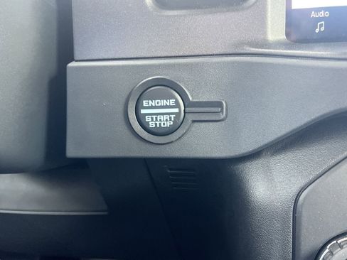 New 2025 Ford Bronco Big Bend w/ Black Diamond Package image 6