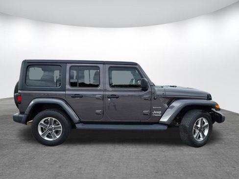 Used 2020 Jeep Wrangler Unlimited Sahara AWD/4WD image 4