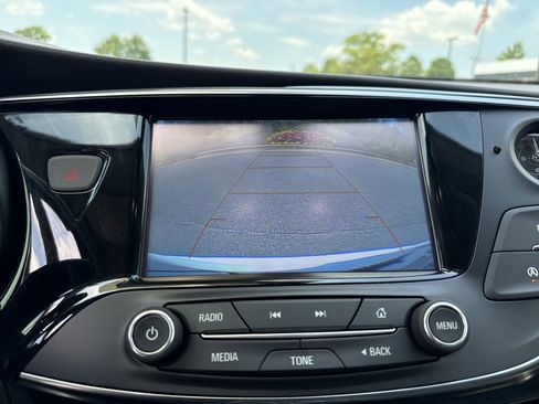 Used 2020 Buick Envision Essence FWD image 26