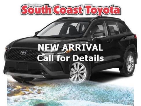 Used 2023 Toyota Corolla Cross LE w/ Moonroof Package AWD/4WD image 1