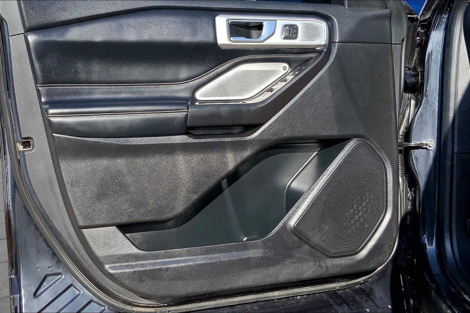 Used 2020 Ford Explorer ST w/ Premium Technology Package AWD/4WD image 20