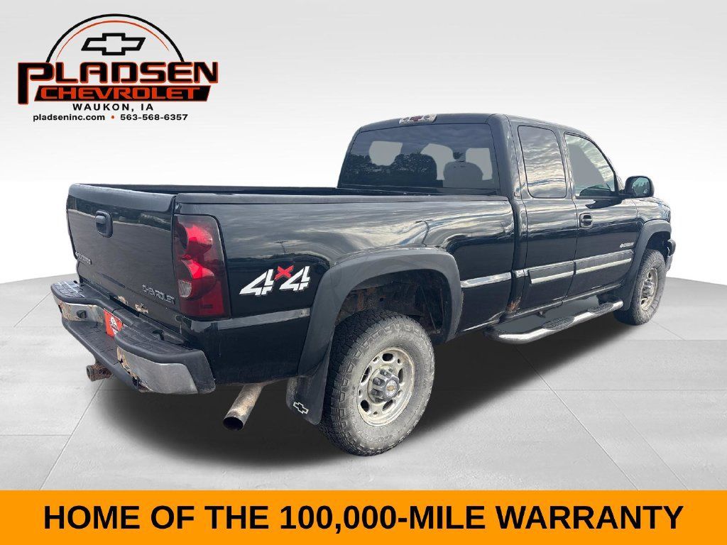 Used 2004 Chevrolet Silverado 2500 LT AWD/4WD image 5