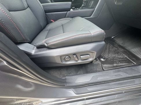 Used 2025 Toyota Tundra TRD Pro AWD/4WD image 31