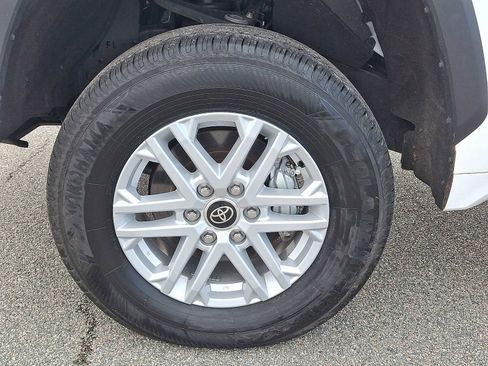 Used 2022 Toyota Tundra SR5 image 10