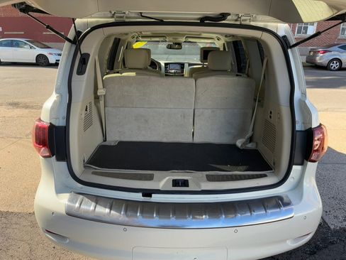 Used 2016 INFINITI QX80 4WD w/ Deluxe Technology Package image 11