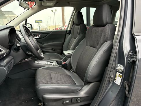 Used 2022 Subaru Forester Premium image 21