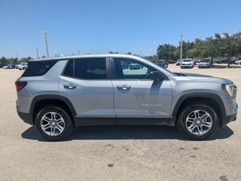 Used 2025 GMC Terrain Elevation AWD/4WD image 4