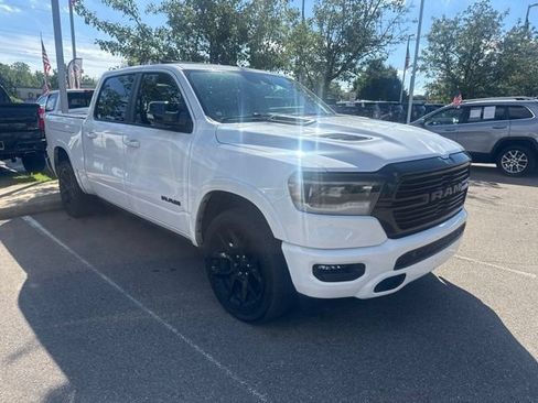 Used 2021 RAM 1500 Laramie AWD/4WD image 3