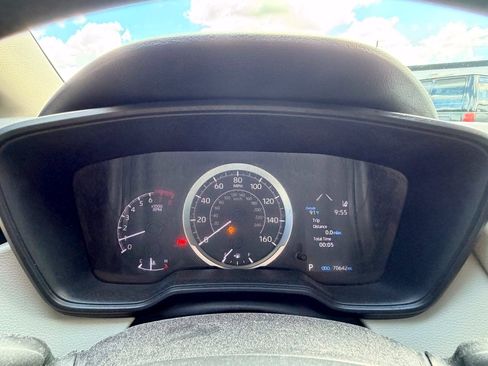 Used 2021 Toyota Corolla LE FWD image 18