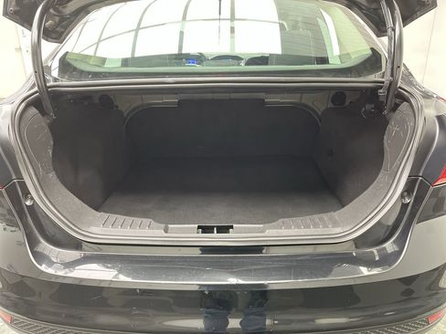 Used 2013 Ford Focus SE w/ SE Winter Pkg image 22