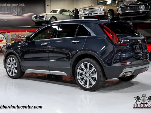 Used 2023 Cadillac XT4 Premium Luxury FWD image 6