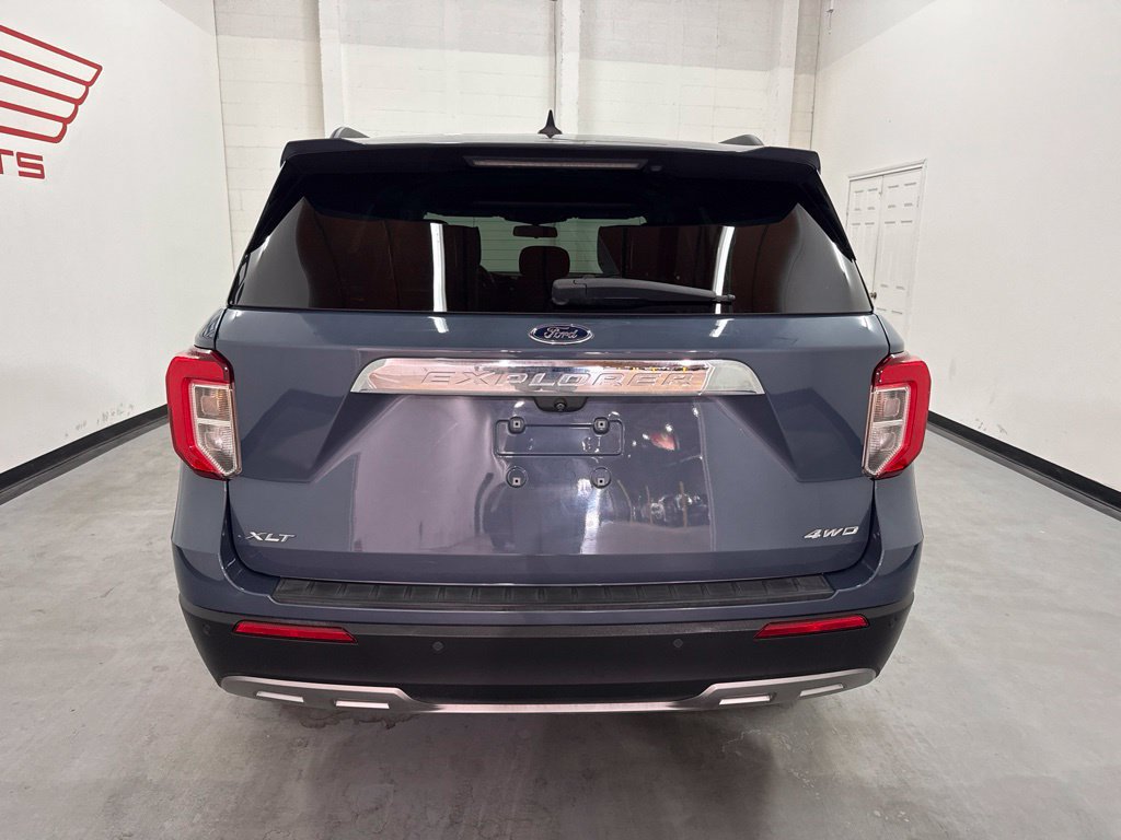 Used 2021 Ford Explorer XLT w/ Equipment Group 202A AWD/4WD image 5