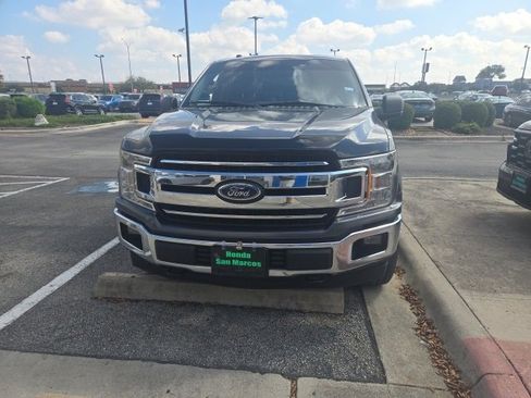 Used 2018 Ford F150 XLT image 2