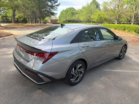 Used 2025 Hyundai Elantra Sport w/ Cargo Package image 5