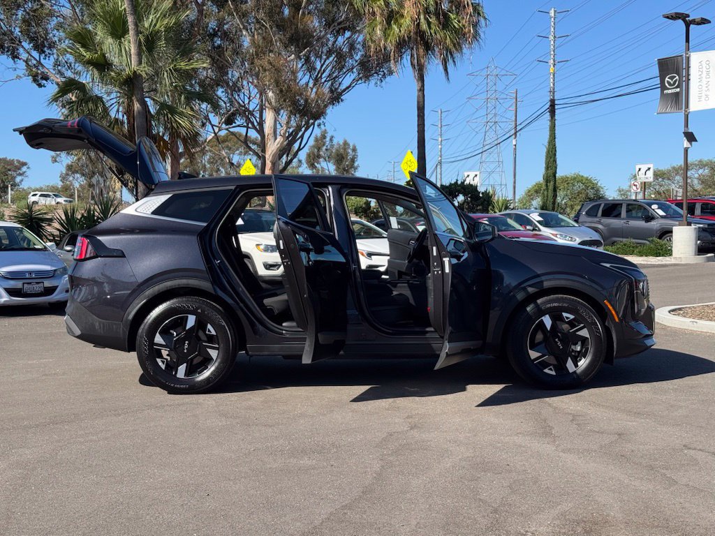 Used 2026 Kia Sportage LX FWD image 28