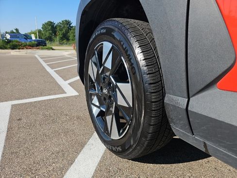 Certified 2024 Hyundai Kona SEL AWD/4WD image 37