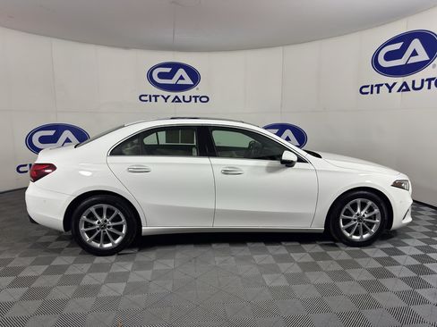 Used 2022 Mercedes-Benz A 220 image 2