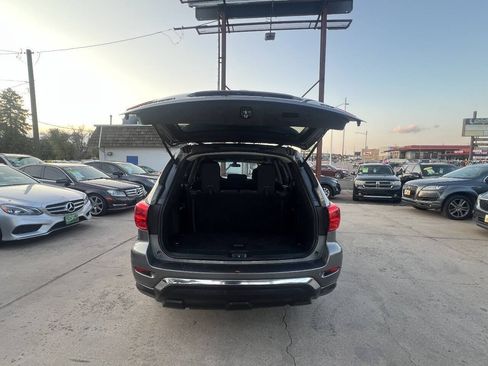 Used 2017 Nissan Pathfinder S AWD/4WD image 5