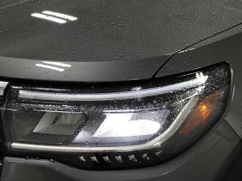 New 2026 Ford Explorer Active w/ Active Comfort Package AWD/4WD image 12