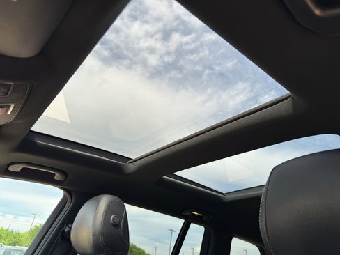 Used 2018 Mercedes-Benz GLS 450 4MATIC w/ Premium Package image 10