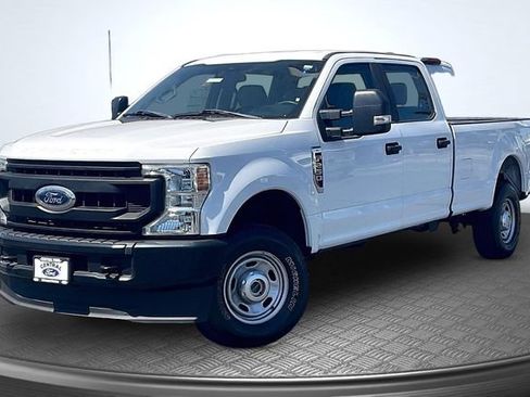 Used 2022 Ford F250 XL w/ Power Equipment Group AWD/4WD image 11