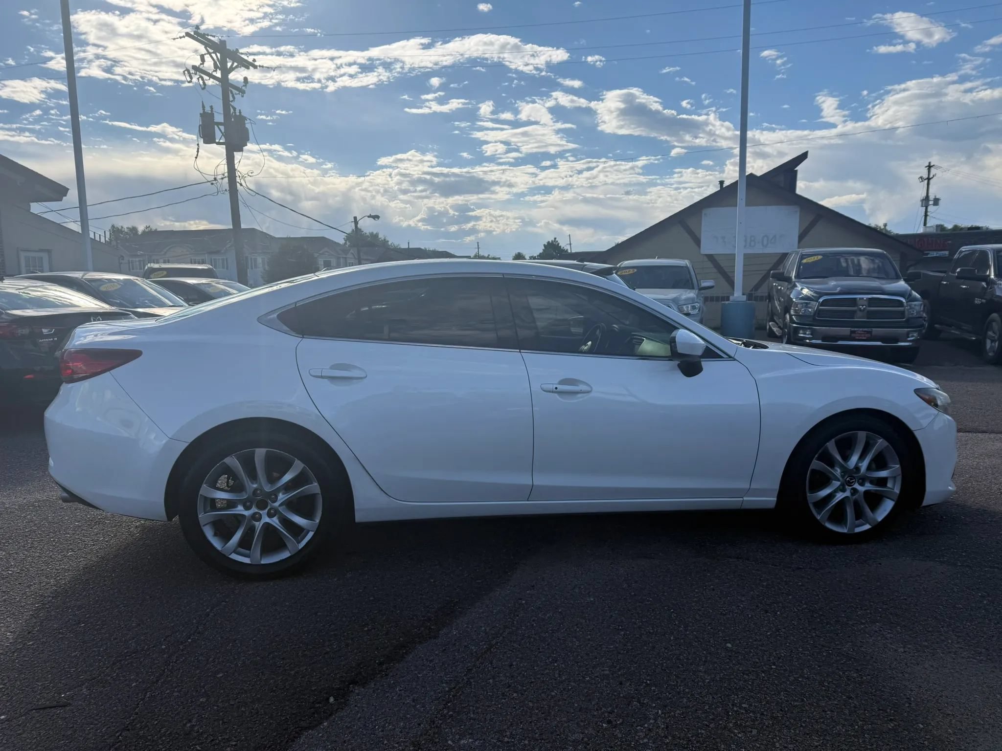 Used 2014 MAZDA MAZDA6 Touring w/ Touring Technology Package FWD image 9