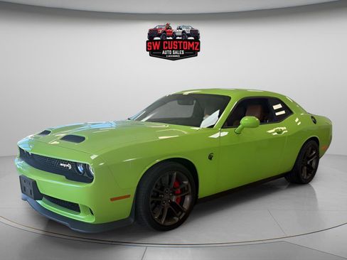 Used 2019 Dodge Challenger SRT Hellcat Redeye image 4