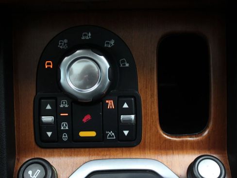 Used 2011 Land Rover LR4 HSE LUX image 36