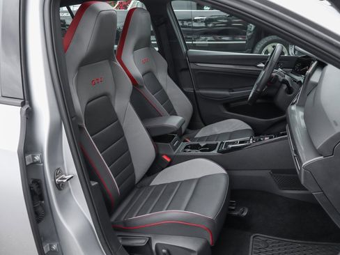 Used 2024 Volkswagen GTI Autobahn image 45